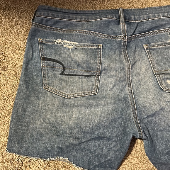 American Eagle distressed jean shorts - Picture 8 of 10